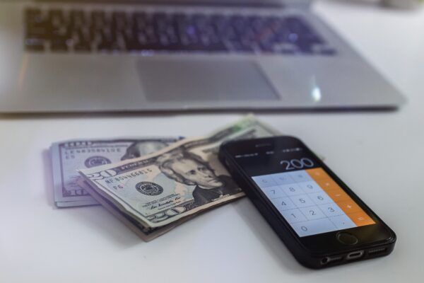 computer en contant geld